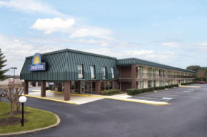 Отель Days Inn by Wyndham Seneca-Clemson  Сенека